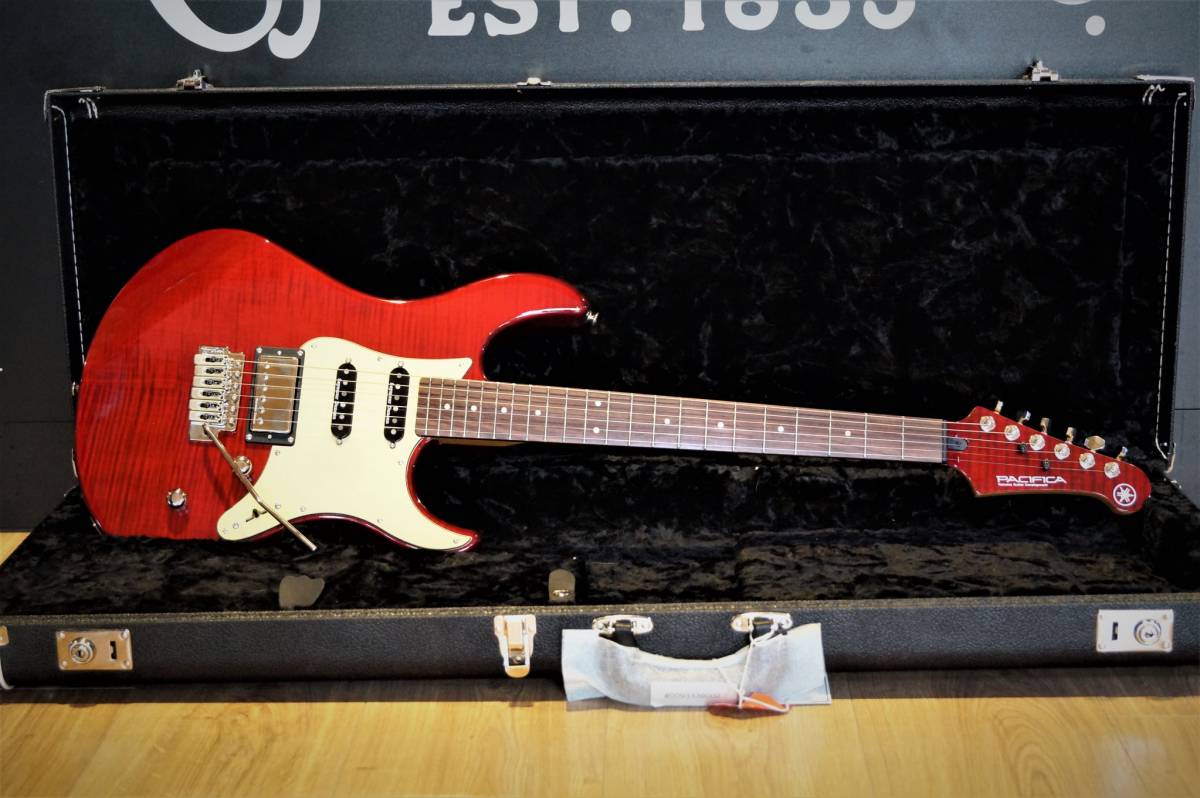 Yamaha Pacifica 612V II FMX Fired Red Disponible à Arles chez Sud Musique 13