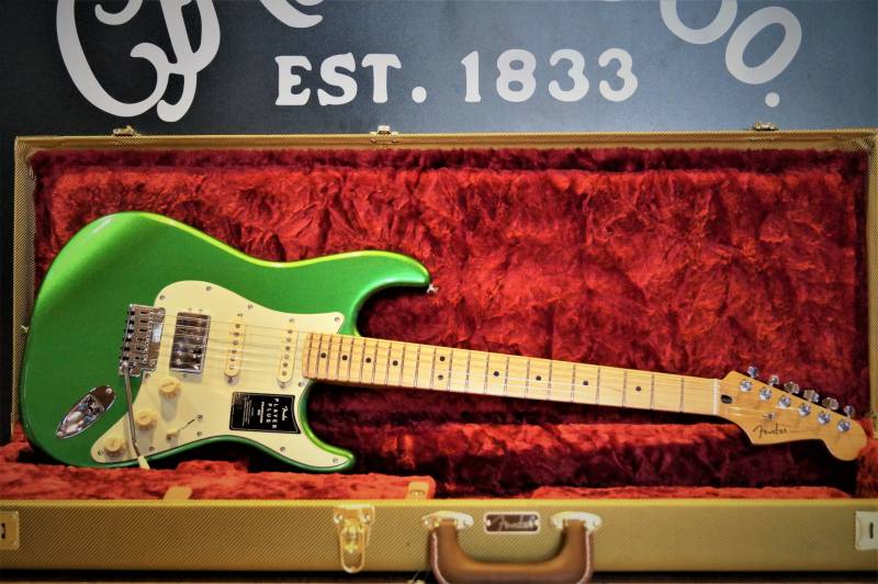 Guitare Electrique Fender Stratocaster Player Plus MN Disponible à Arles